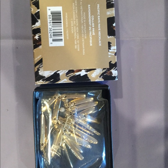 Avon Pacific Rays Necklace - Picture 4 of 6